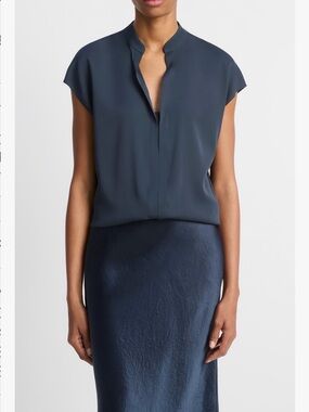 Vince cap sleeve silk blend top Navy- size medium